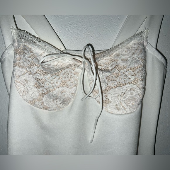 White Lace Dress - Picture 6 of 8